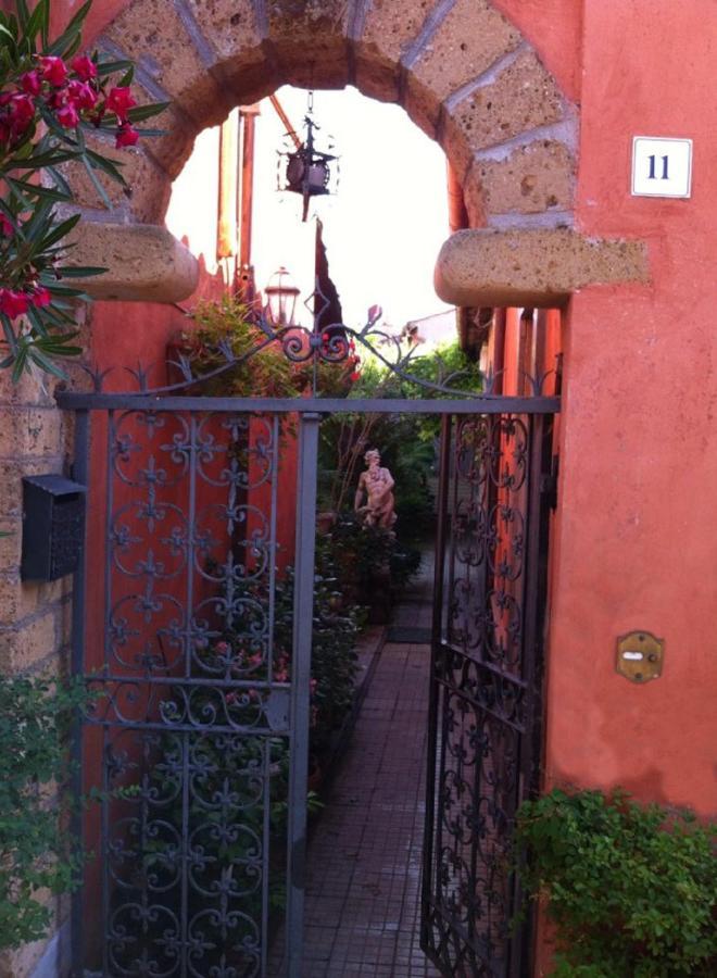 Ferienwohnung Casa "Oasi" Centro Storico Tuscania Exterior foto